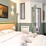Le Padirac Hotel *